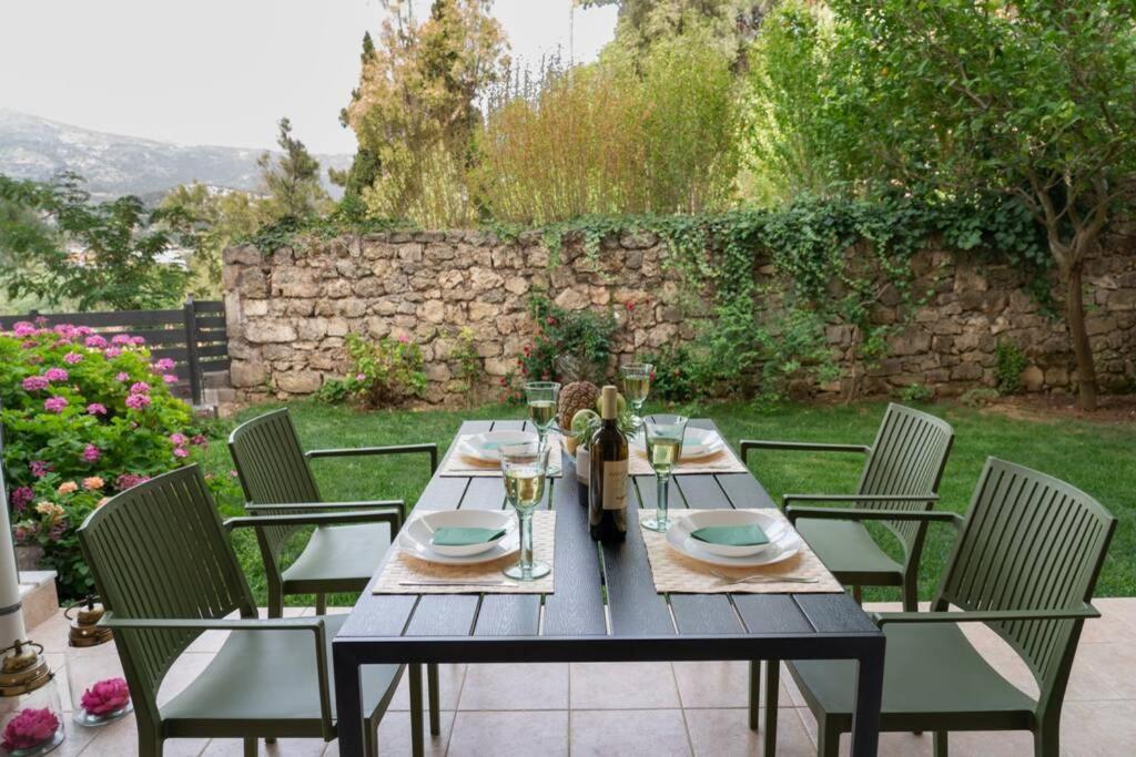 Central & Elegant Suite With Private Garden Argostoli  Esterno foto