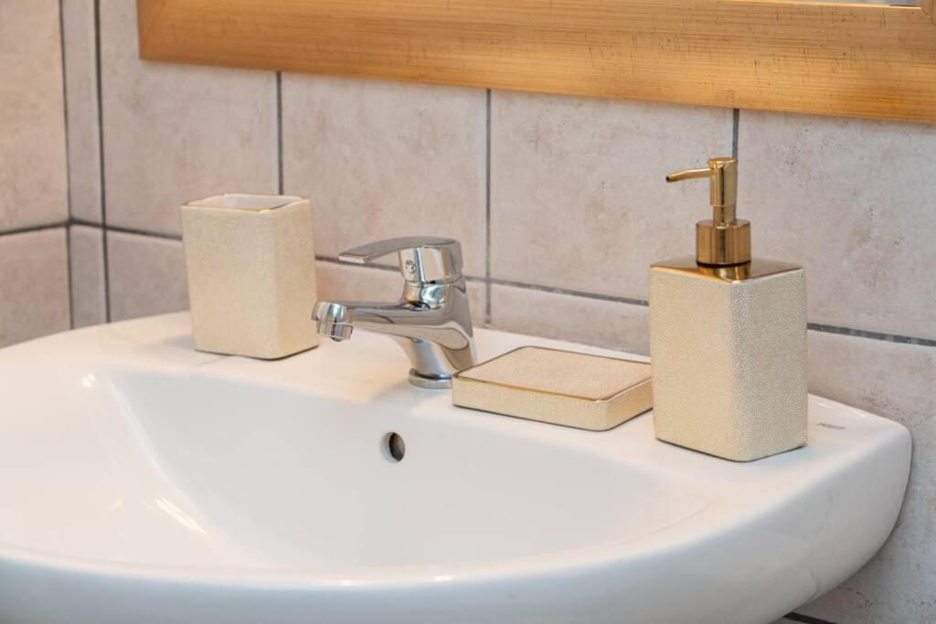 Central & Elegant Suite With Private Garden Argostoli  Esterno foto