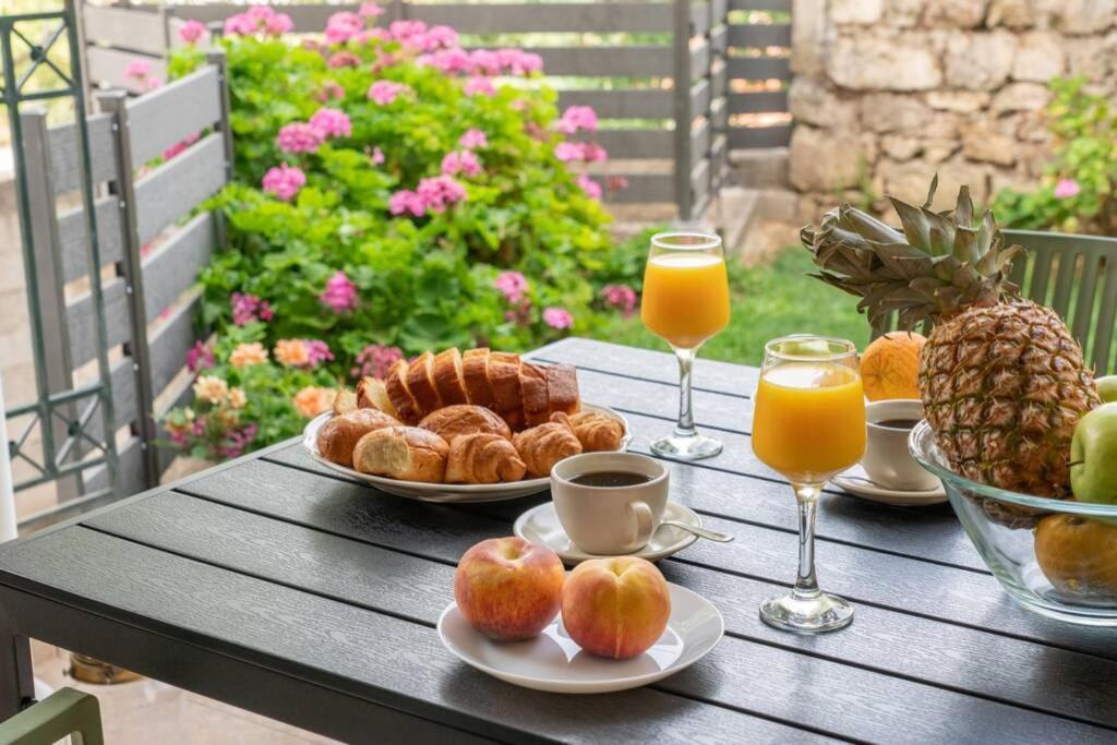 Central & Elegant Suite With Private Garden Argostoli  Esterno foto